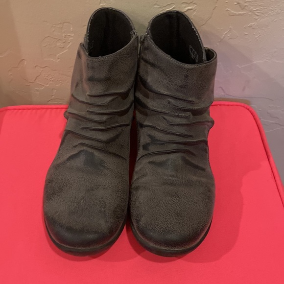 Cloudsteppers by Clark’s - size 8 - Picture 2 of 7